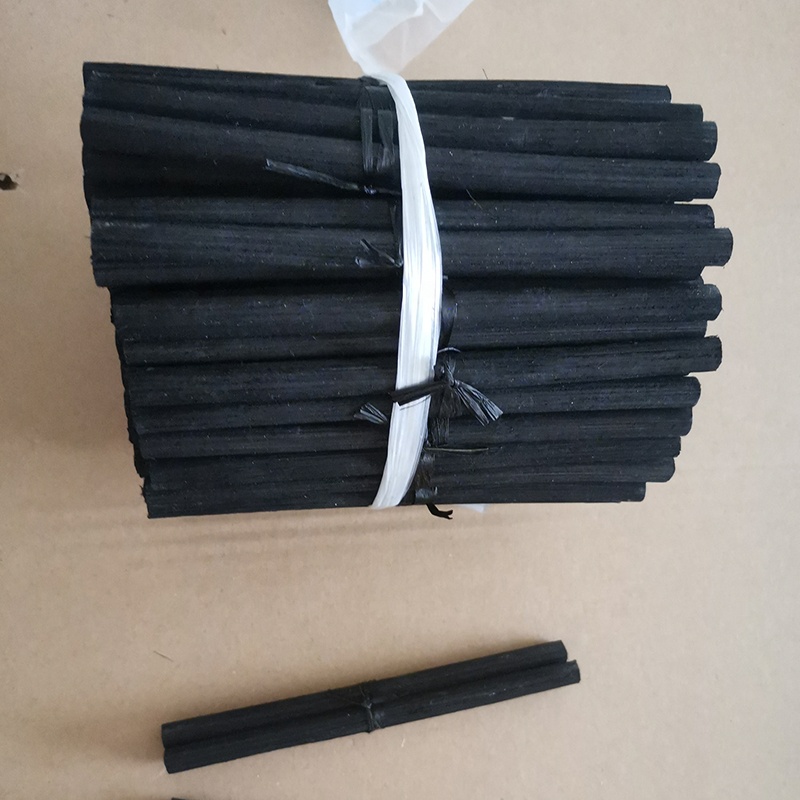 Personnalisé 15 Mm Extra Large Noir Et Blanc Naturel Reed Huile Essentielle Diffuseur Conception Rotin Reed Bâtons pour Reed Diffuseur