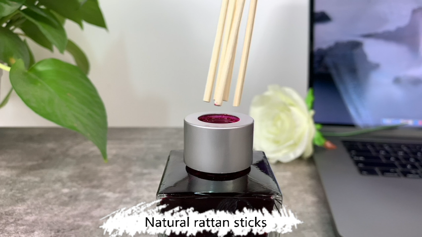 un autre bâton de roseau en rotin de couleur réduira-t-il l'évaporation du parfum?